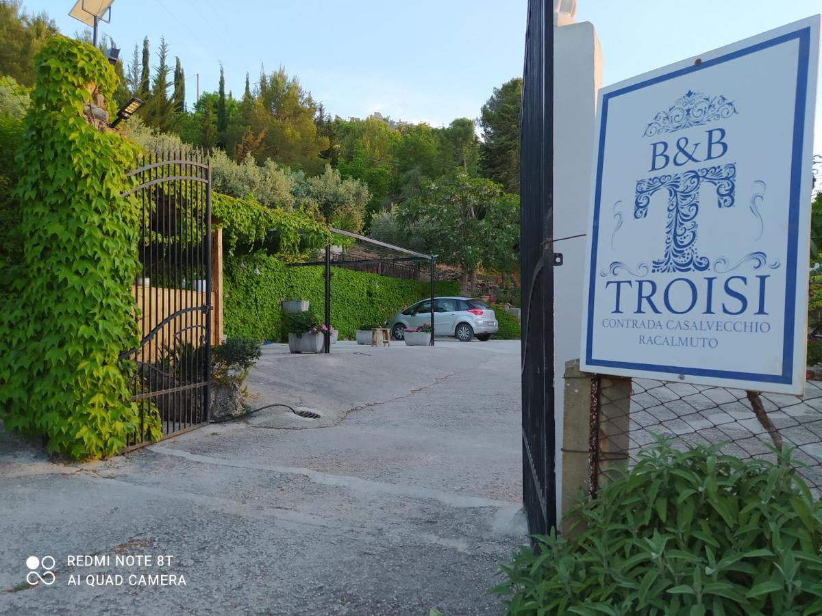 B&B Troisi Racalmuto Bagian luar foto