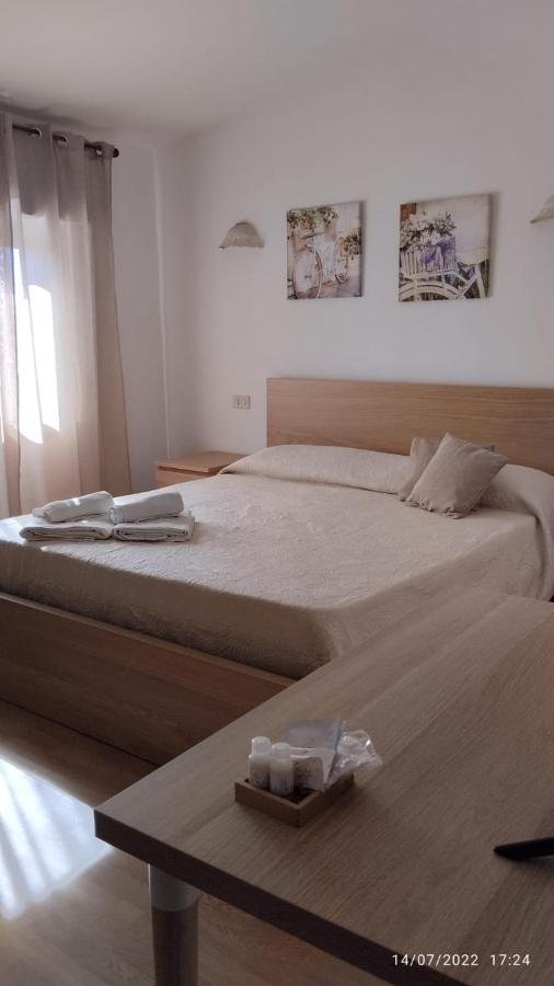 B&B Troisi Racalmuto Bagian luar foto