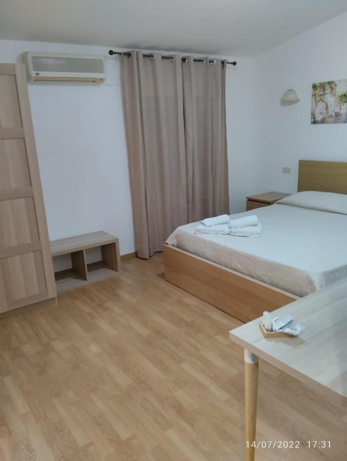 B&B Troisi Racalmuto Bagian luar foto